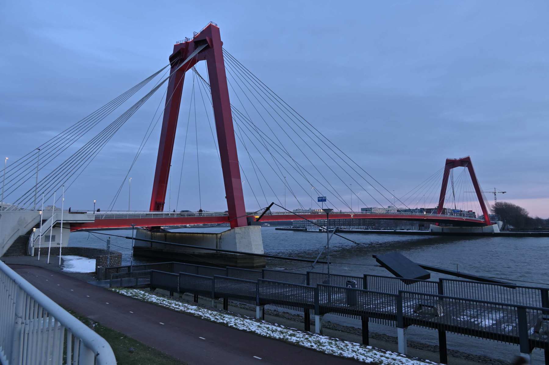 2024 01 20jan Rotterdam05 Willemsbrug DSC 5023
