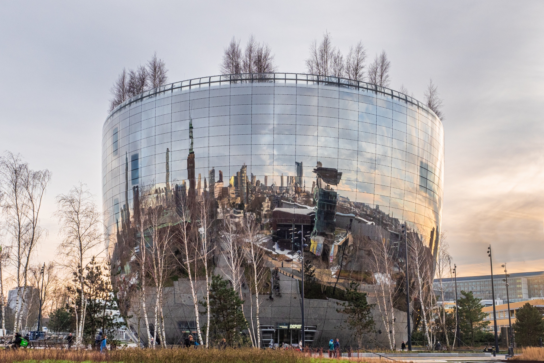 198B007A 6575 431D 9BB9 9E6A14DD1066